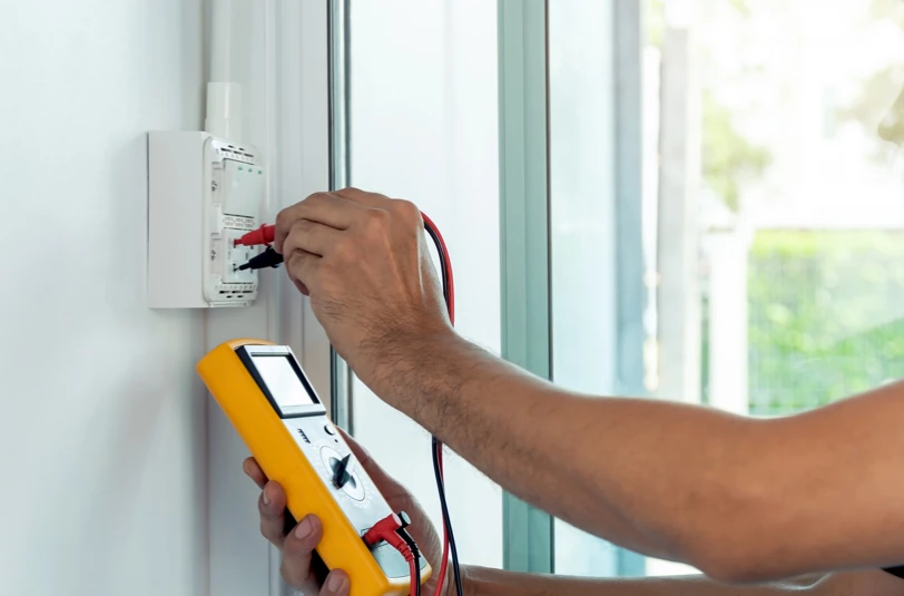 revisando salud de la corriente eléctrica